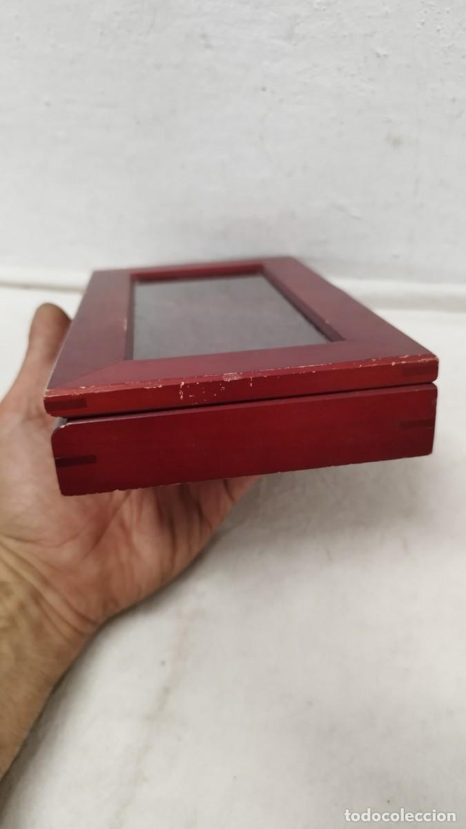 Cajas y cajitas met&aacute;licas: Antigua Caja Expositora,de Madera. - Foto 4