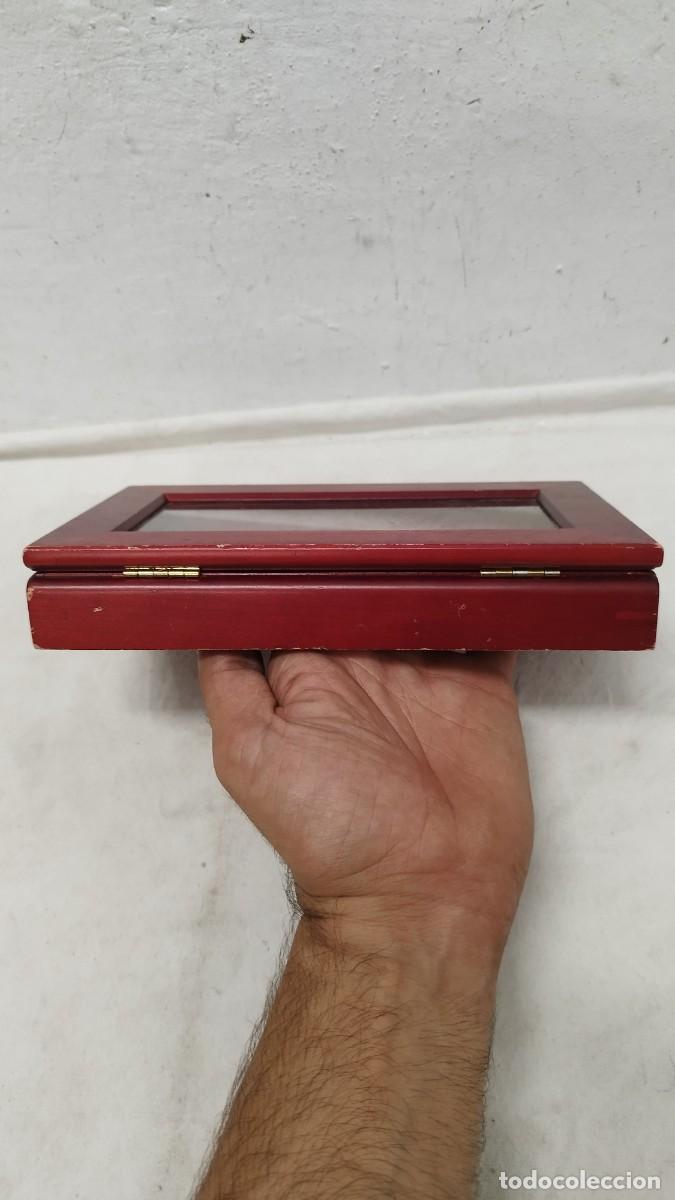 Cajas y cajitas met&aacute;licas: Antigua Caja Expositora,de Madera. - Foto 5