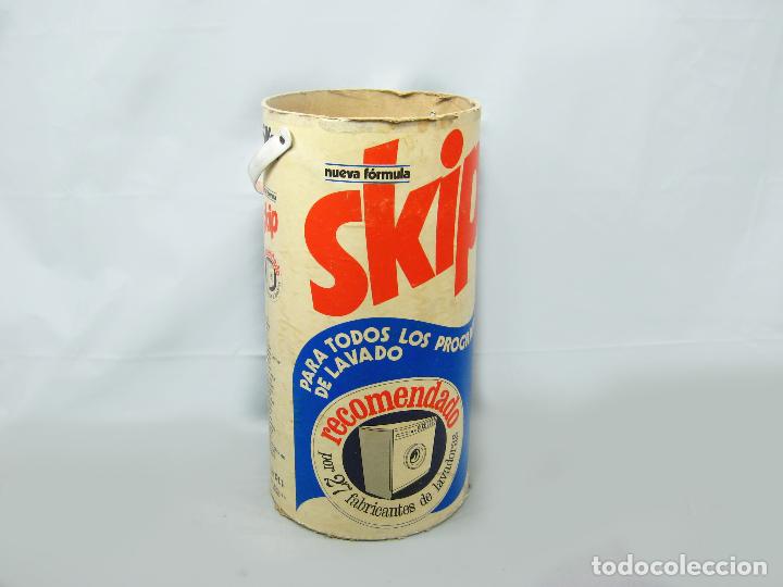 Bo&icirc;tes et petites bo&icirc;tes m&eacute;talliques: BOTE O TAMBOR DE CART&Oacute;N DE DETERGENTE SKIP. A&Ntilde;OS 70