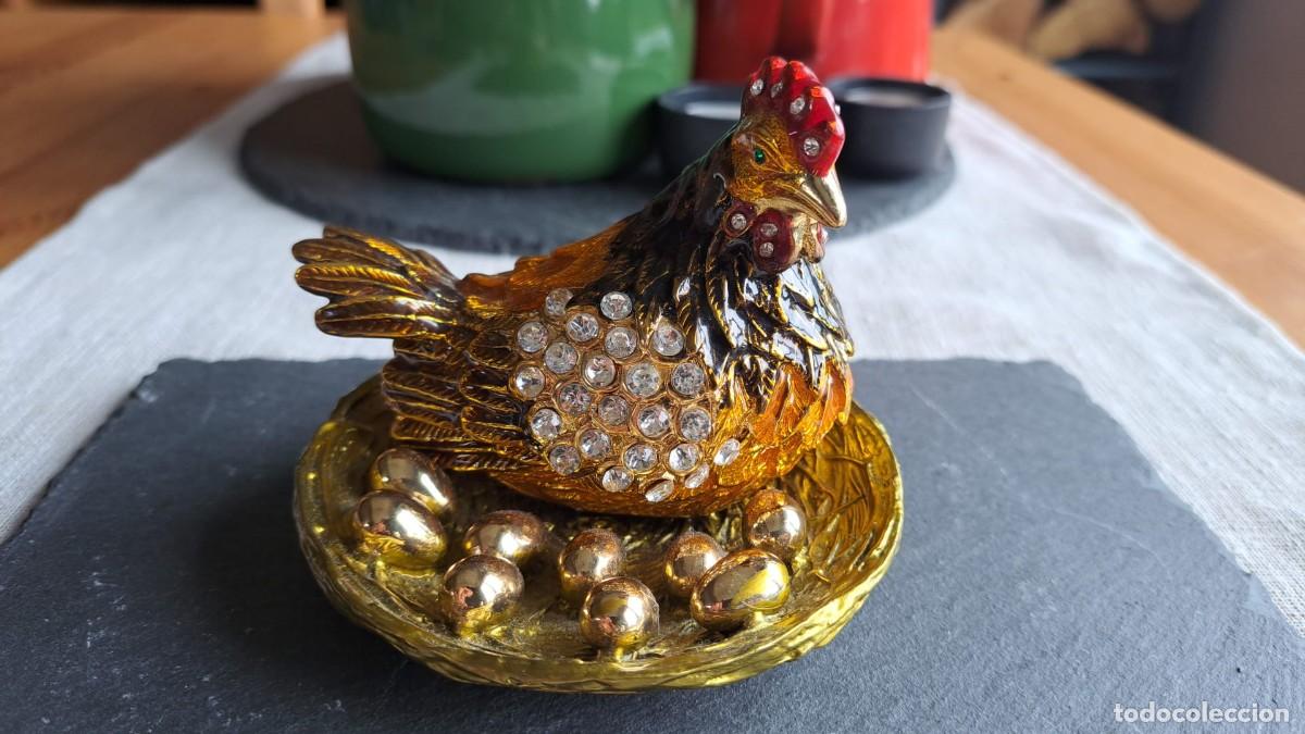 Cajas y cajitas met&aacute;licas: Joyero Cajita de Gallina y Poliitos Esmaltada