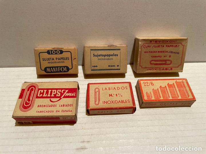 Cajas y cajitas met&aacute;licas: ANTIGUA CAJA DE GRAPAS Y SUJETA PAPELES A&Ntilde;OS 70 -