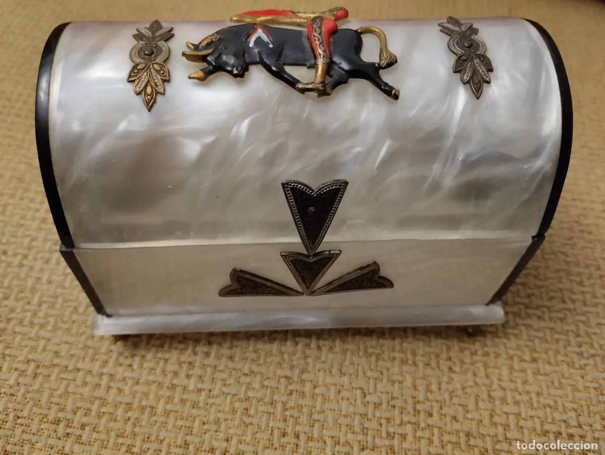 Cajas y cajitas met&aacute;licas: Ba&uacute;l miniatura Nacar - Foto 3