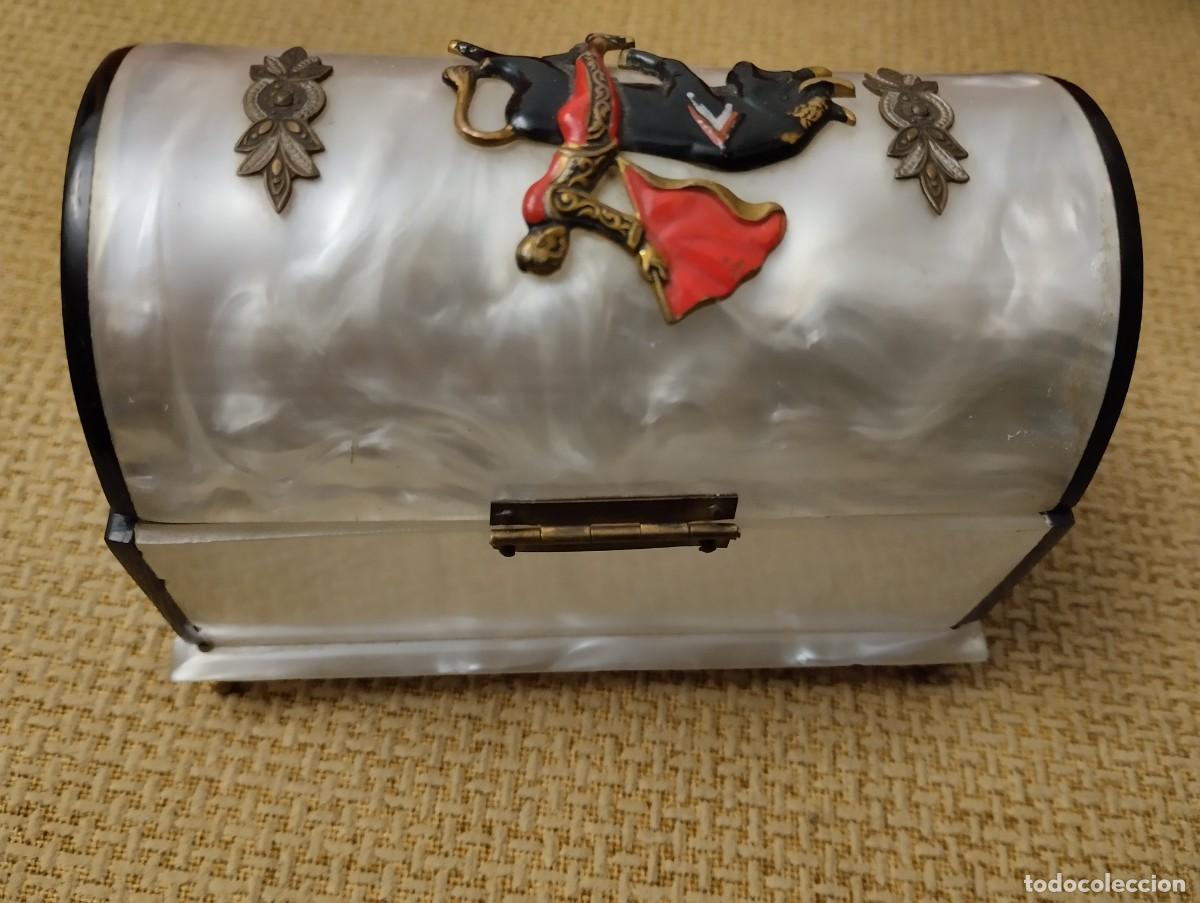 Cajas y cajitas met&aacute;licas: Ba&uacute;l miniatura Nacar - Foto 4