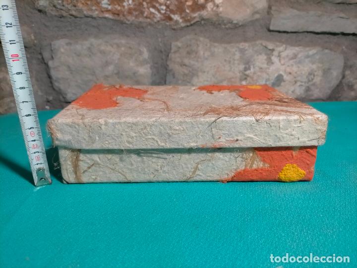 Cajas y cajitas met&aacute;licas: Caja rectangular de cart&oacute;n pintada con flores hecha a mano - Foto 4