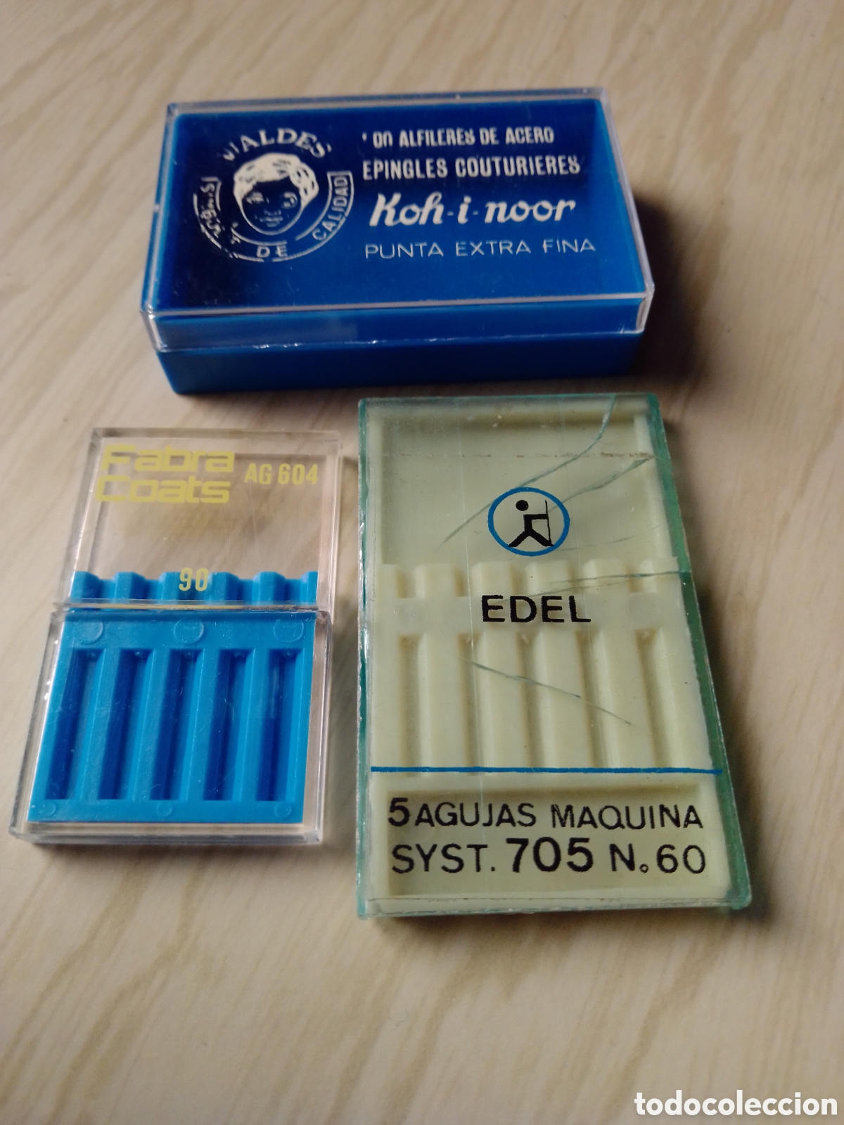 Cajas y cajitas met&aacute;licas: CAJITAS GUARDA AGUJAS 3x2&euro;