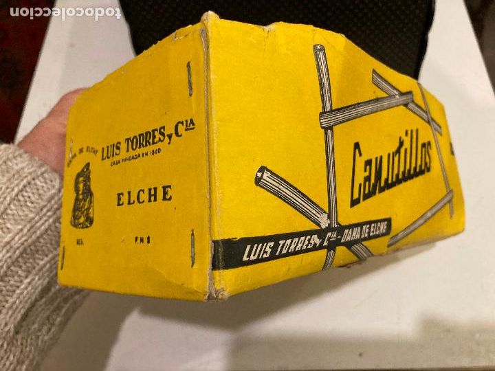 Cajas y cajitas met&aacute;licas: Caja de carton Canutillos de regaliz Licorice Luis Torres y cia Dama de Elche fundada en 1860 Damel