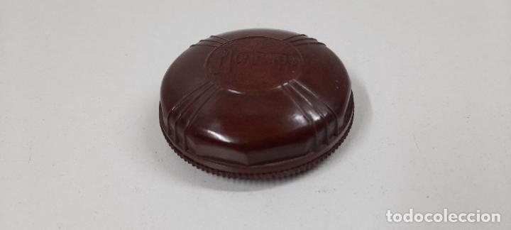 Boxes and metal boxes: MUY ANTIGUA CAJA PARA CREMA DE ZAPATOS MONROPE . REALIZADA EN BAQUELITA . P.V.P 1,85 PTAS