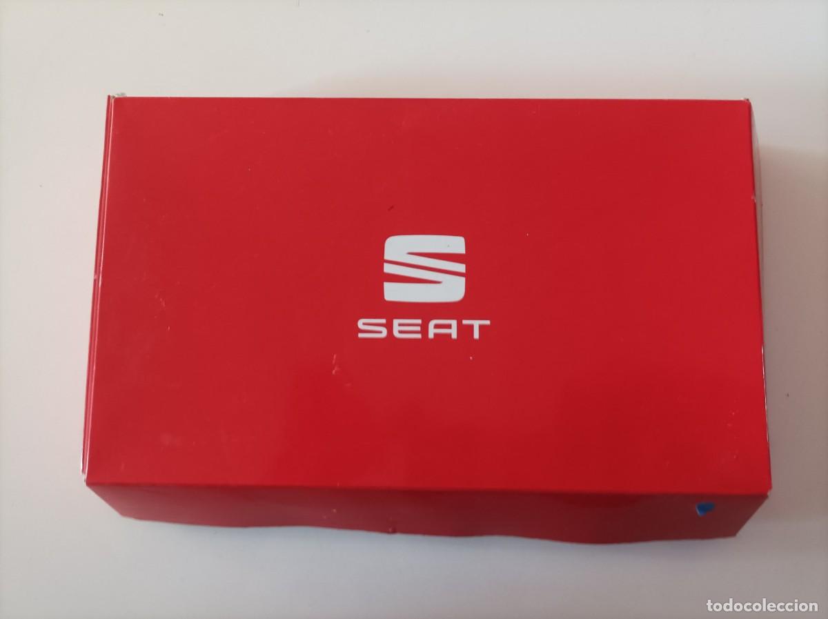 Cajas y cajitas met&aacute;licas: CAJA GUARDA TODO ACCESORIOS AUTOMOVILES SEAT 27 X 17 X 4 CM