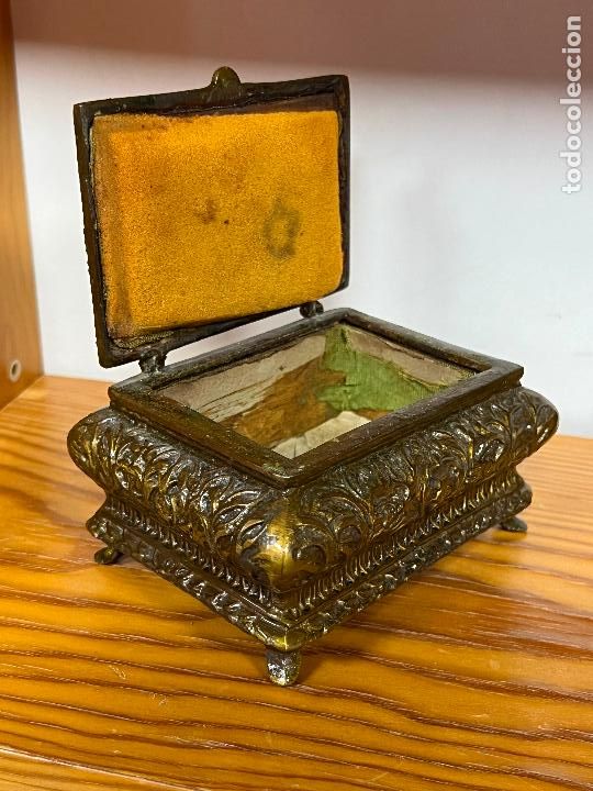 Cajas y cajitas met&aacute;licas: ESPECTACULAR JOYERO EN BRONCE - Foto 2