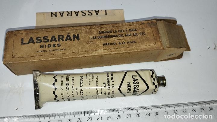 Cajas y cajitas met&aacute;licas: CAJA DE FARMACIA LASSARAN HIDE POMADA // MEDICAMENTO ANTIGUO