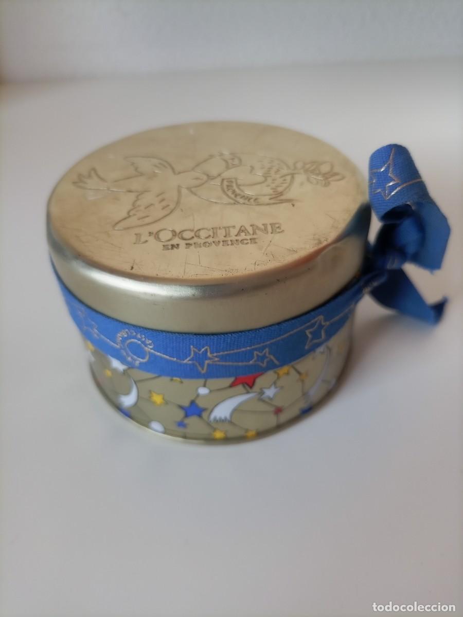 Bo&icirc;tes et petites bo&icirc;tes m&eacute;talliques: Cajita de lata L'occitanee en Provence Golondrina y estrellas Castelbajac Paris