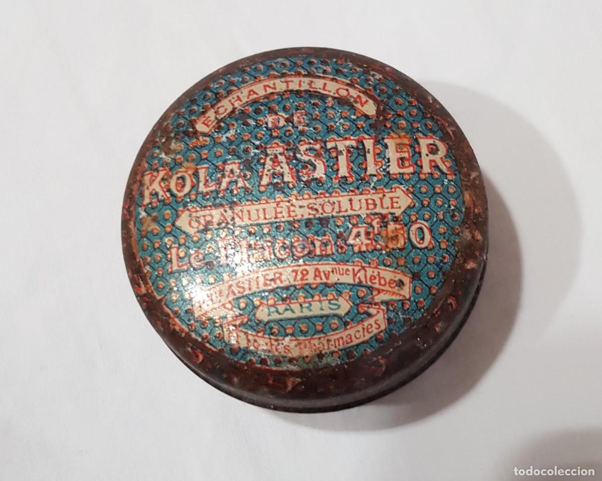 Cajas y cajitas met&aacute;licas: Cajita farmacia met&aacute;lica antigua : KOLA ASTIER, Granul&eacute;e soluble. Le Flacon