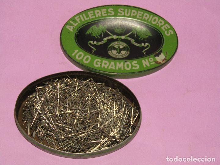 Cajas y cajitas met&aacute;licas: Antigua Lata en Hojalata Litografiada de Alfileres Superiores 100 Gramos