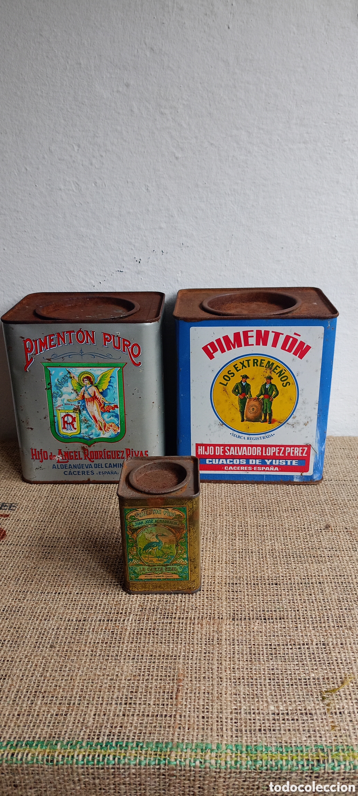 Cajas y cajitas met&aacute;licas: Latas piment&oacute;n