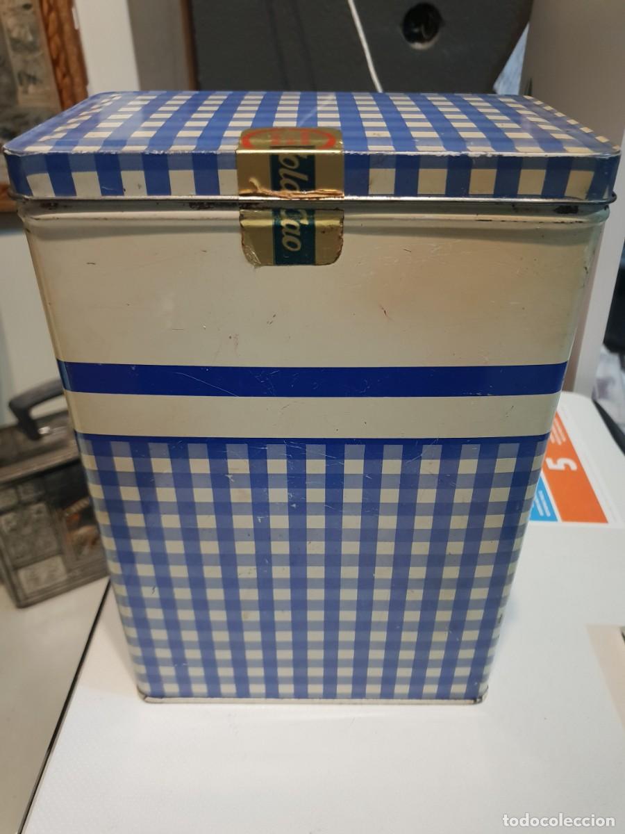 Cajas y cajitas met&aacute;licas: Caja lata de cola cao nutrexpa a cuadros para la Olimpiada munich