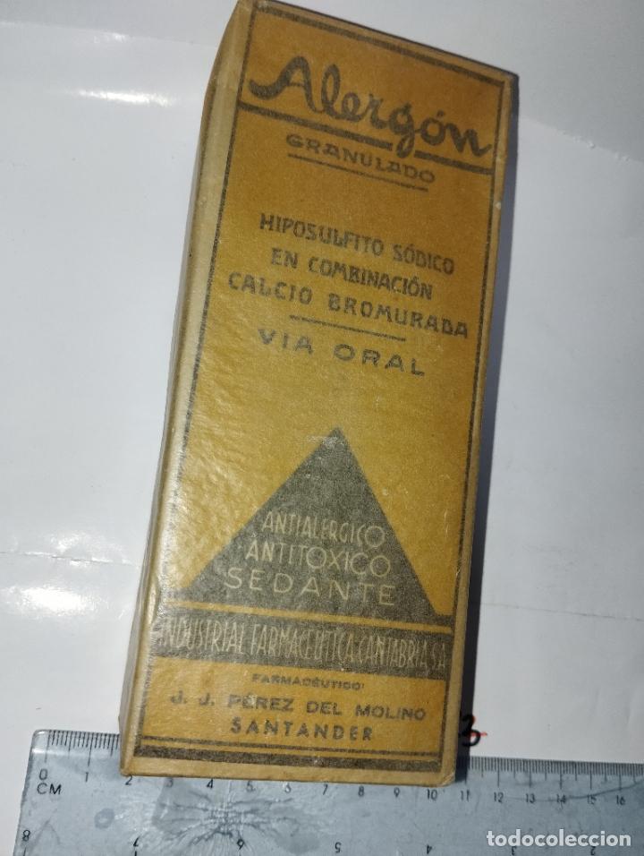 Bo&icirc;tes et petites bo&icirc;tes m&eacute;talliques: CAJA JARABE DE FARMACIA ALERGON SEDANTE LAB. PEREZ DEL MOLINO SANTANDER // MEDICAMENTO ANTIGUO