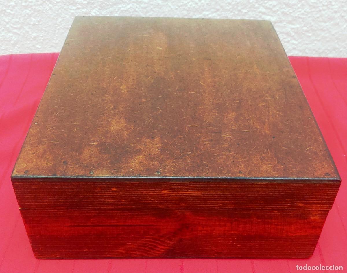 Cajas y cajitas met&aacute;licas: CAJA DE MADERA SIGLO XX - Foto 1