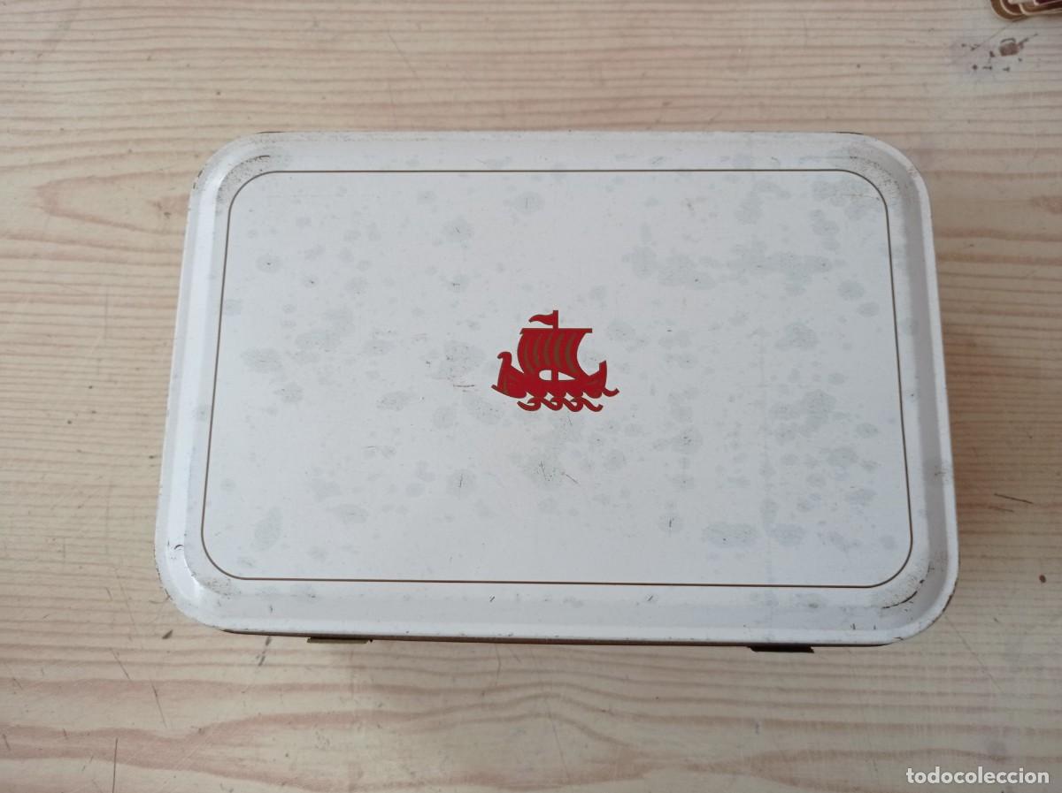 Bo&icirc;tes et petites bo&icirc;tes m&eacute;talliques: Caja Metalica Dublin & Best