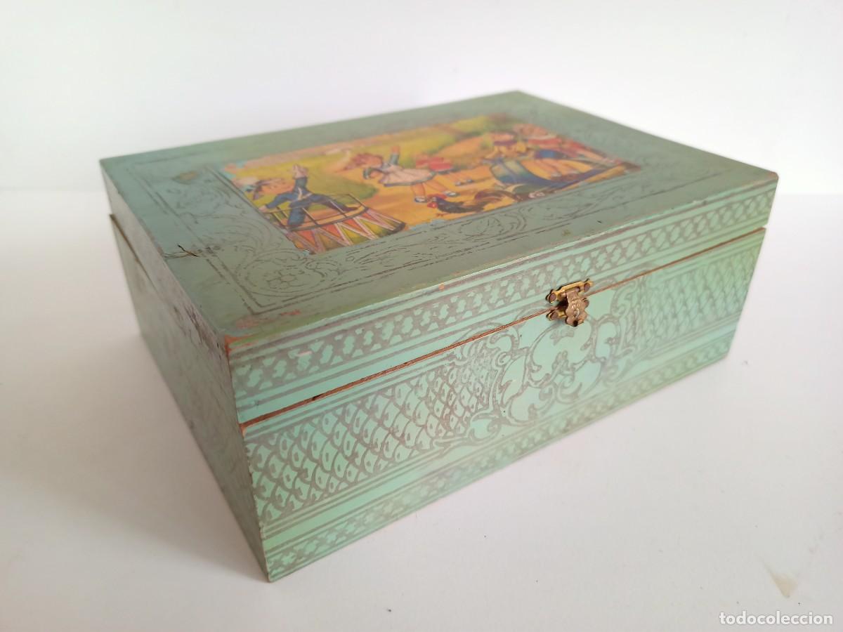 Cajas y cajitas met&aacute;licas: Caja costurero