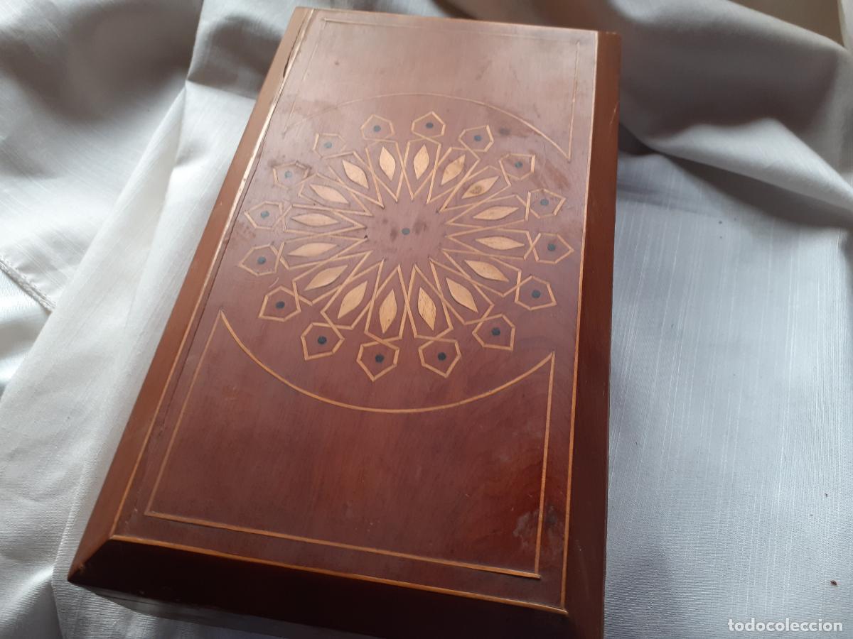 Cajas y cajitas met&aacute;licas: Caja marqueteria