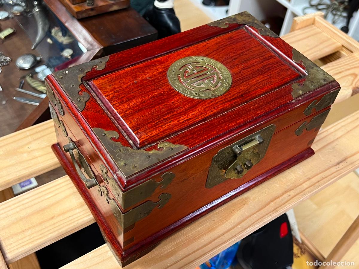 Cajas y cajitas met&aacute;licas: caja baul oriental en madera - Foto 4