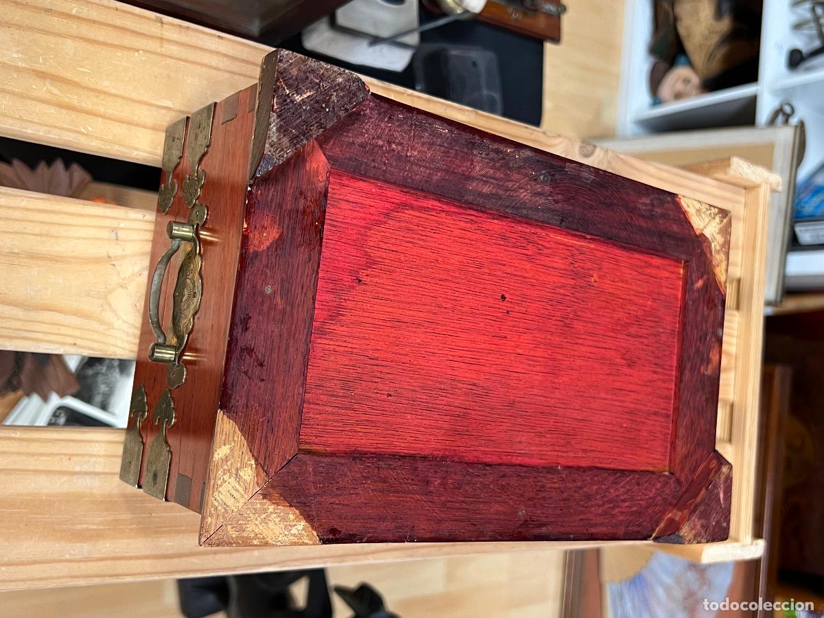 Cajas y cajitas met&aacute;licas: caja baul oriental en madera - Foto 11