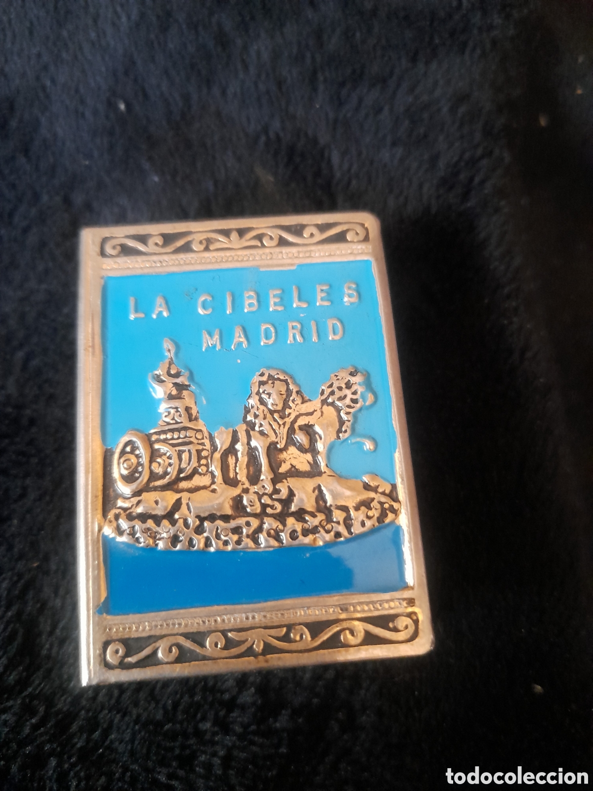 Caixas e caixinhas met&aacute;licas: Antigua caja met&aacute;lica porta cajas de cerillas, La Cibeles de Madrid, mide 53x34x18mm