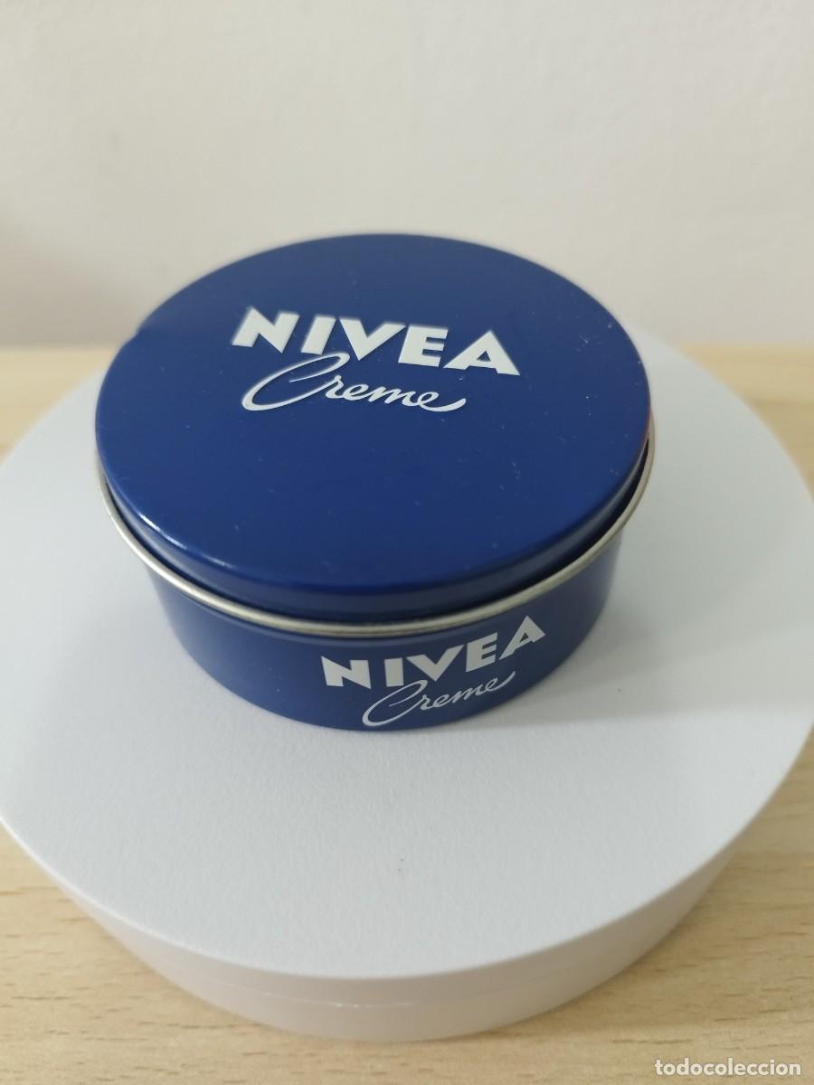 Boxes and metal boxes: Lata portavela de parafina de la marca Nivea Nuevo