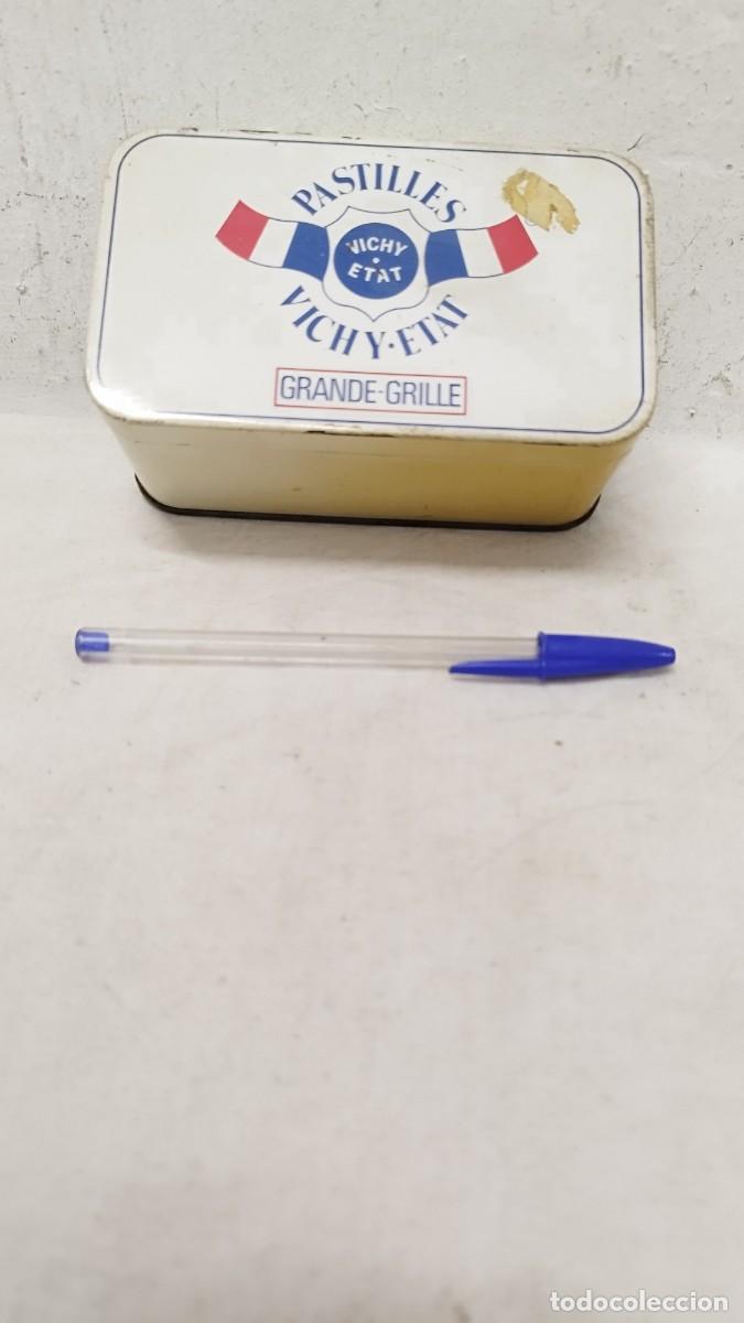Boxes and metal boxes: Antigua caja met&aacute;lica de hojalata de Pastillas.PASTILLES VICHY ETAT