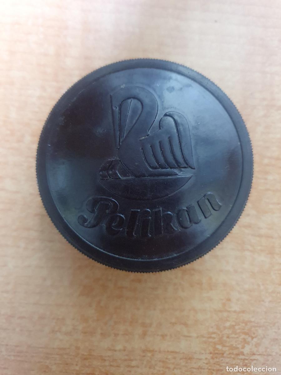 Cajas y cajitas met&aacute;licas: ANTIGUA CAJA DE BAQUELITA PELIKAN.