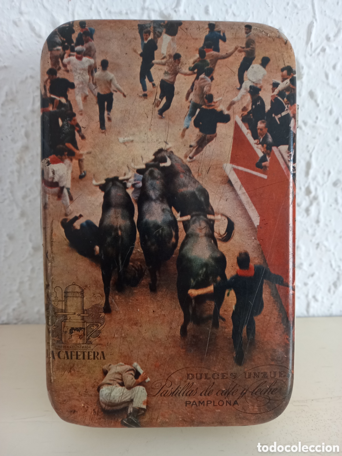Blechdosen und Kisten: LA CAFETERA. Pamplona. Caja litografiada. San Fernando. 18 x 11 x 4