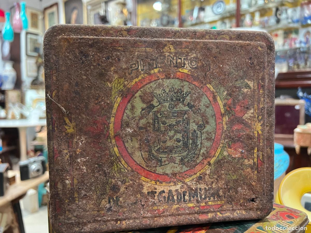 Bo&icirc;tes et petites bo&icirc;tes m&eacute;talliques: CAJA METALICA LATA DE MPIMENTON DE MURCIA - MEDIDA 19X16,5X6,5 CM