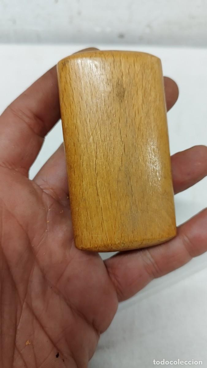 Cajas y cajitas met&aacute;licas: Antigua caja de madera tabaquera. - Foto 4