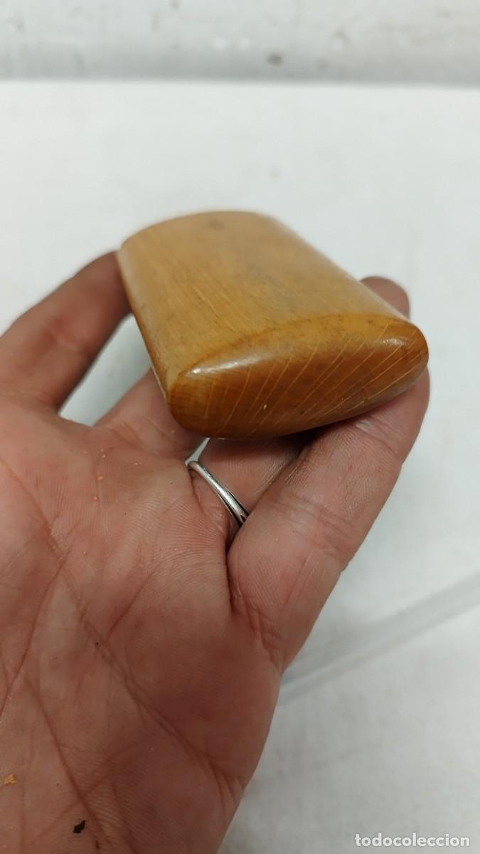 Cajas y cajitas met&aacute;licas: Antigua caja de madera tabaquera. - Foto 5