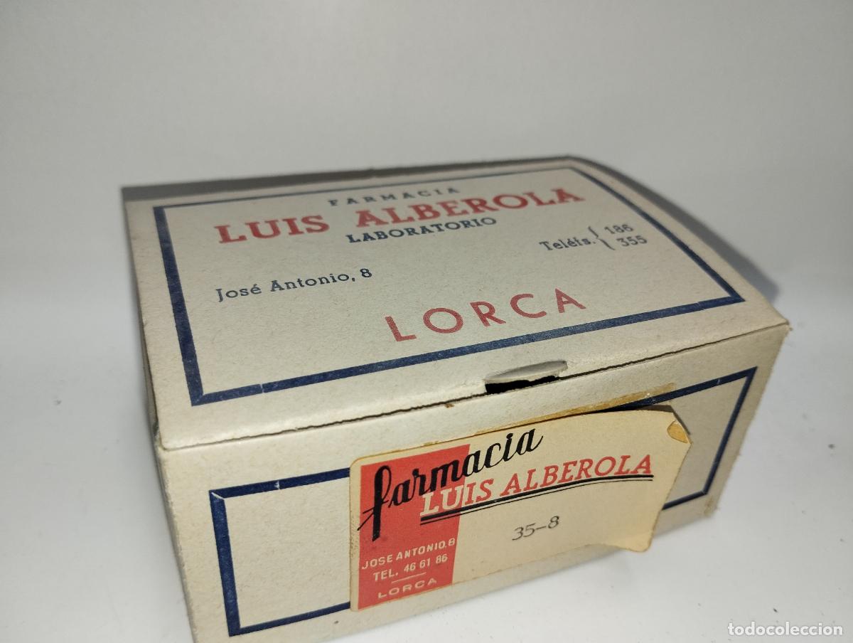 Cajas y cajitas met&aacute;licas: CAJA DE FARMACIA CON AGUJAS PARA JERINGAS // LORCA MU