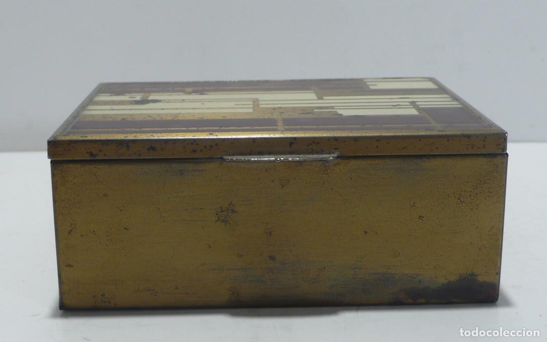 Cajas y cajitas met&aacute;licas: CAJA DE METAL FORRADA DE MADERA - Foto 2