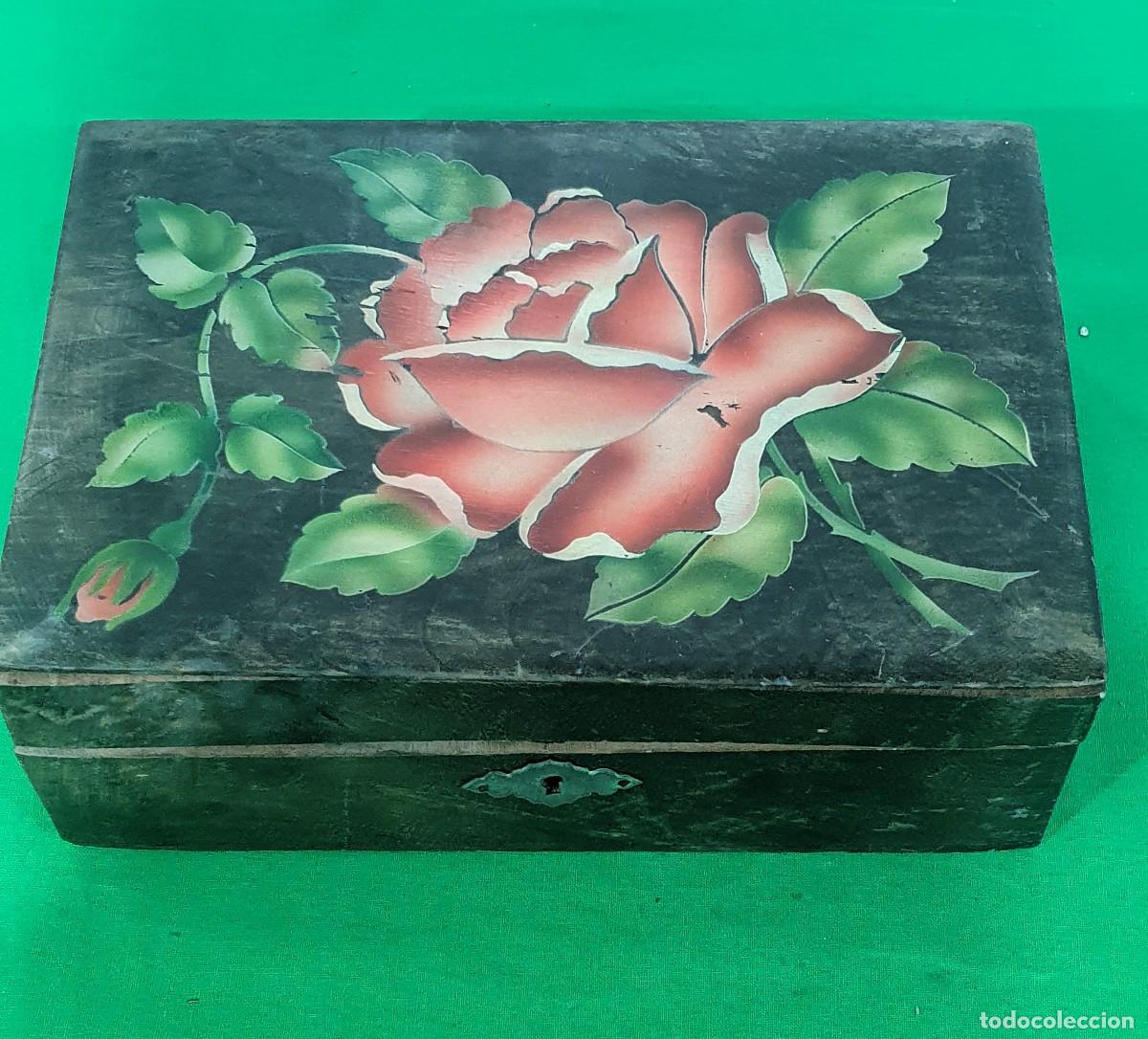 Cajas y cajitas met&aacute;licas: - Caja antigua de madera - Foto 1