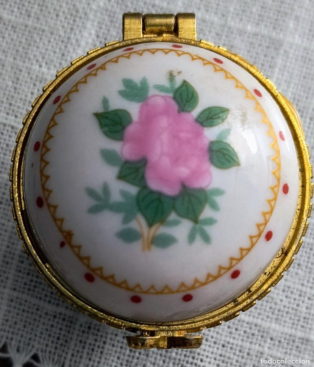 Cajas y cajitas met&aacute;licas: CAJITA DE PORCELANA DE FLORES (14)