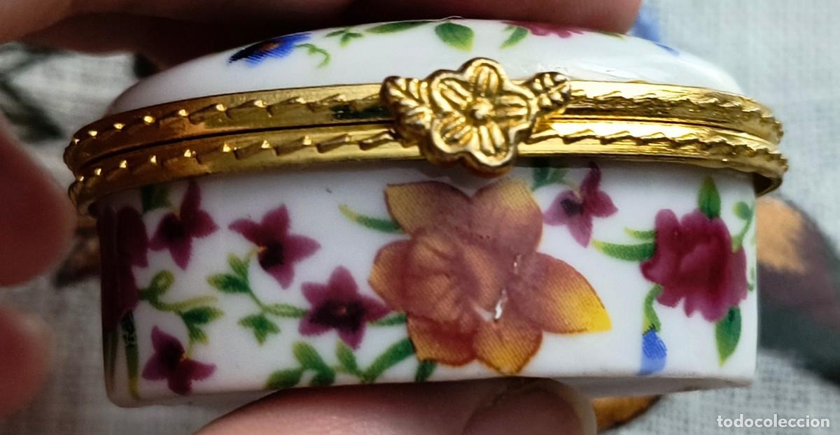 Cajas y cajitas met&aacute;licas: CAJITA RECTANGULAR DE PORCELANA DE FLORES - Foto 2