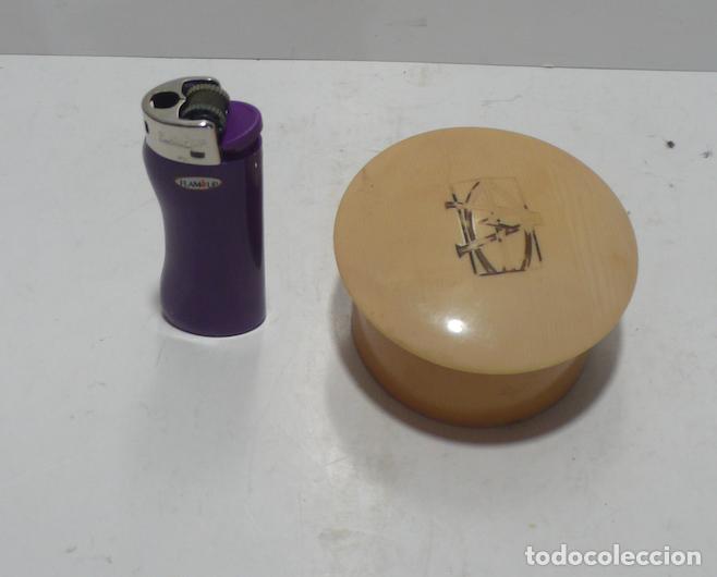 Cajas y cajitas met&aacute;licas: PEQUE&Ntilde;A CAJITA DE PLASTICO