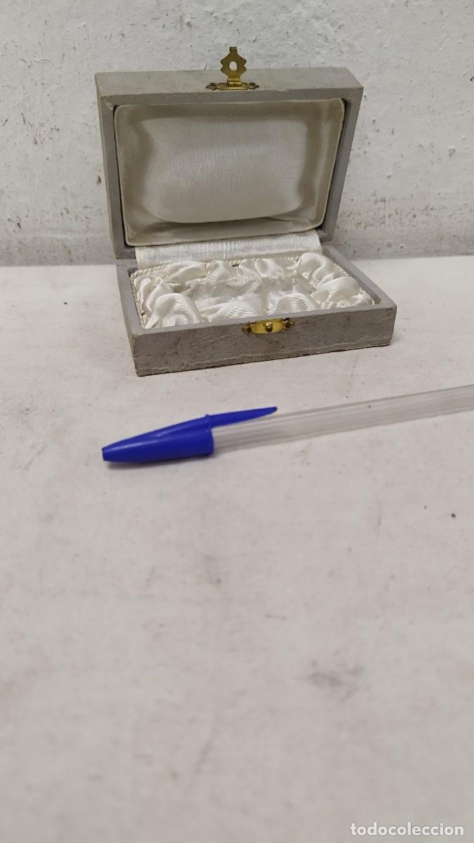 Casse e cassette metalliche: Antigua caja para mechero?