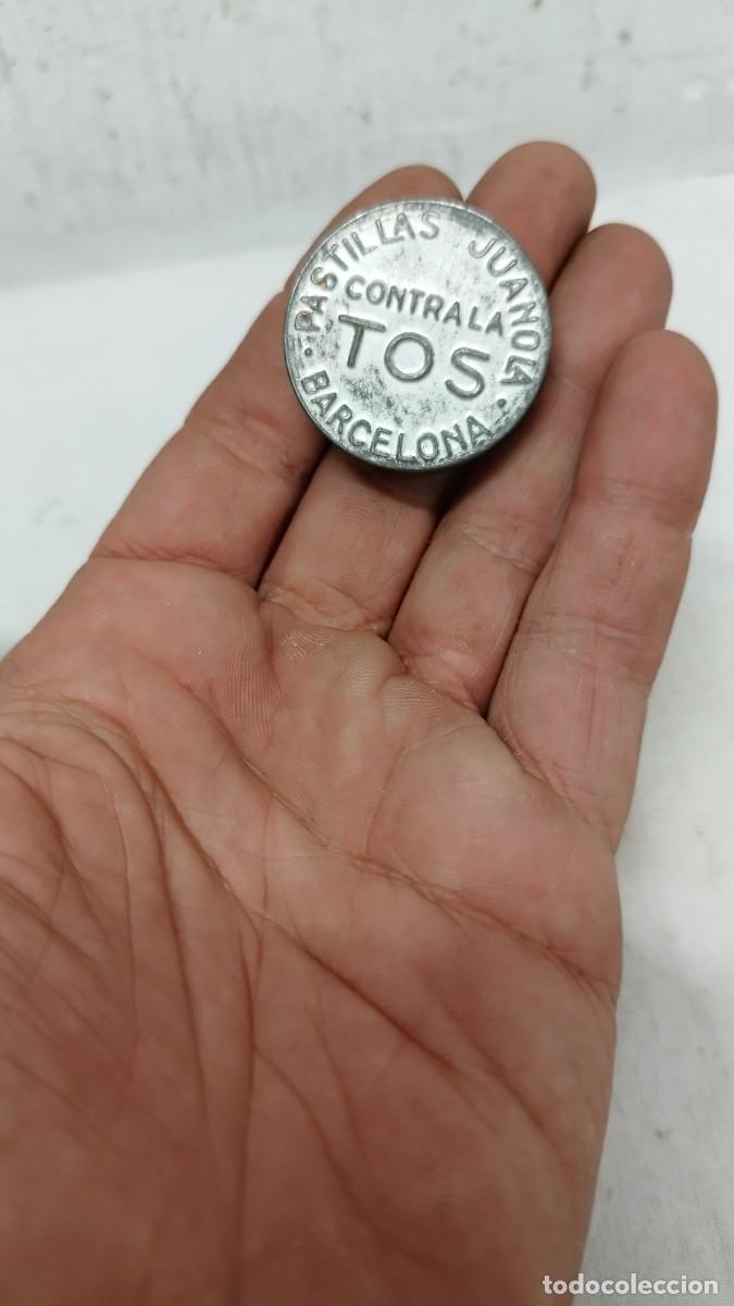 Blechdosen und Kisten: Antigua caja met&aacute;lica de hojalata,de pastillas juanola contra la tos