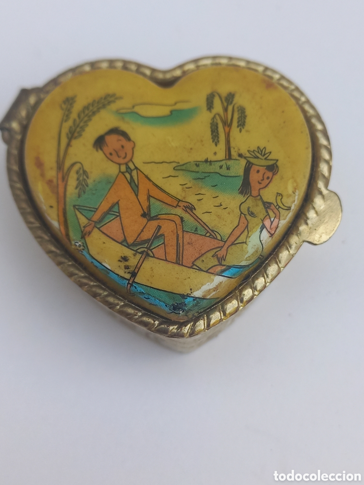 Cajas y cajitas met&aacute;licas: pastillero corazon dibujo enamorados