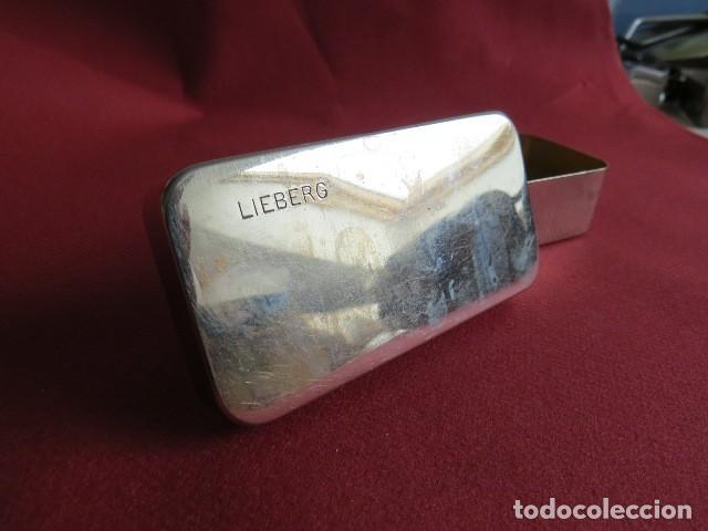 Cajas y cajitas met&aacute;licas: Caja metalica alemana para jeringuilla y aguja originales. Marca &rdquo;Lieberg-Spritze&rdquo;