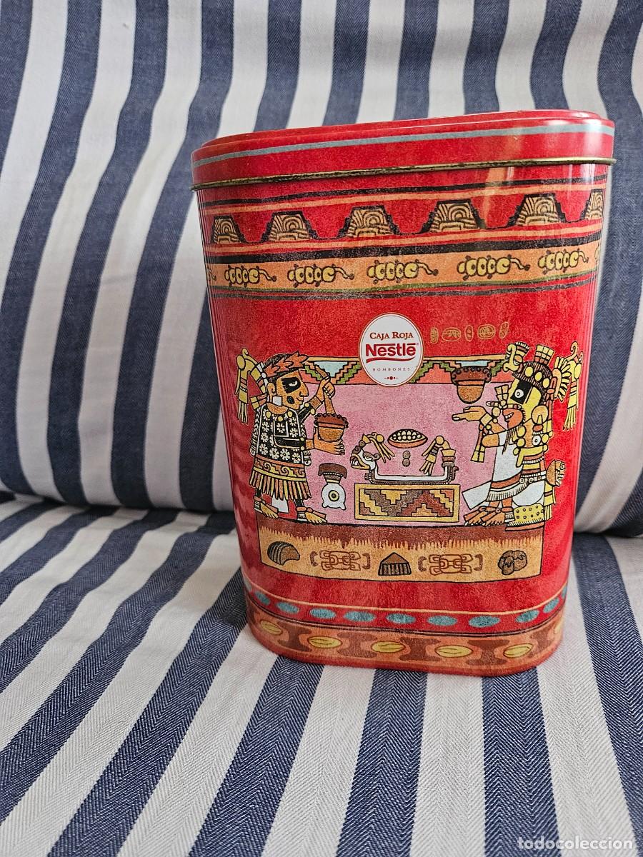 Cajas y cajitas met&aacute;licas: Caja Met&aacute;lica Ovalada -Vac&iacute;a - Decorada Caja Roja De Nestl&eacute;, El Alimento De Los Dioses 2003.
