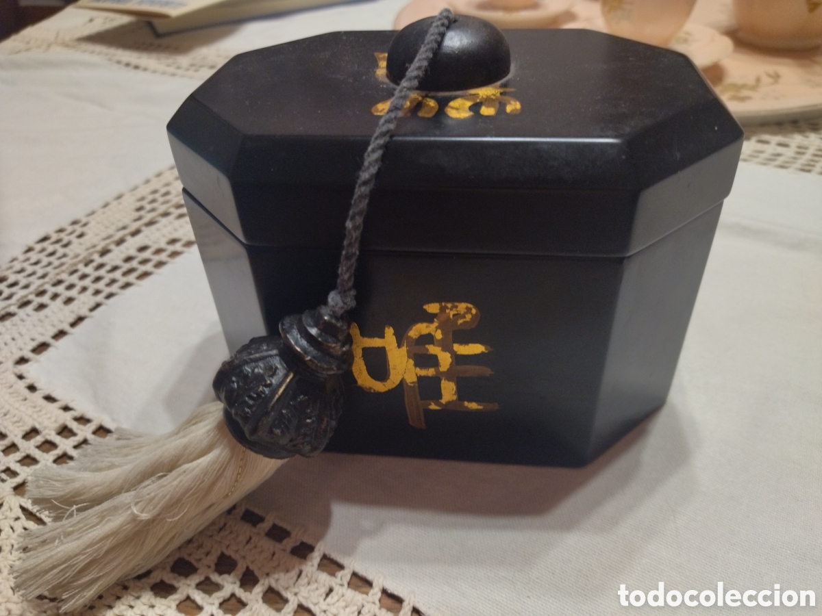 Cajas y cajitas met&aacute;licas: Caja japonesa de madera lacada