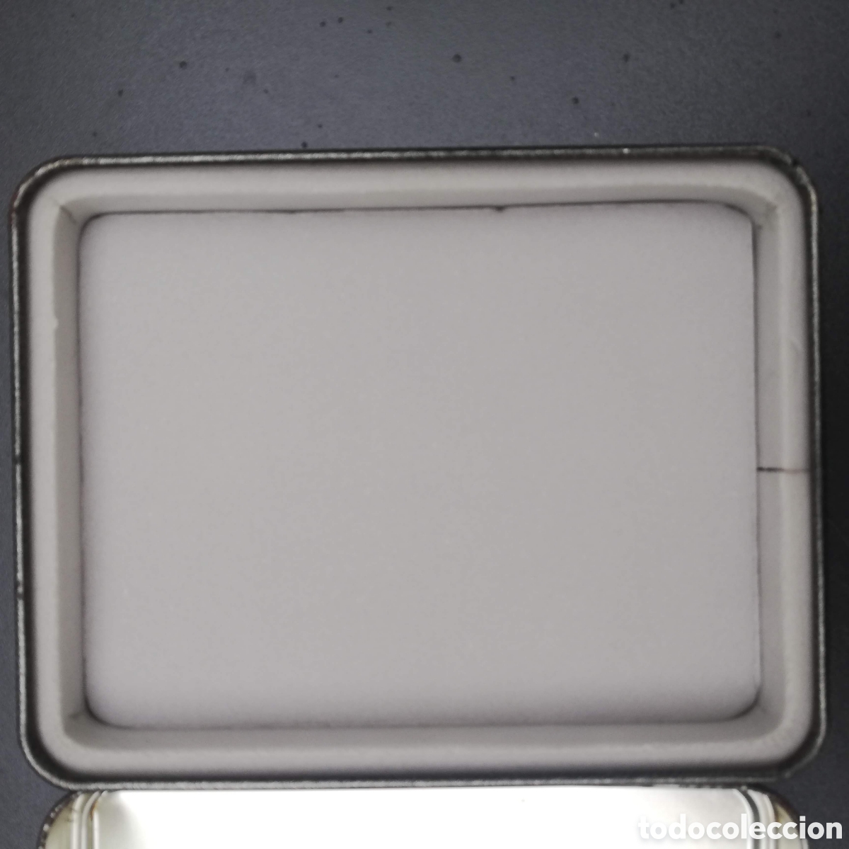 Cajas y cajitas met&aacute;licas: DOS CAJAS DE LATA TORTAS Y BILLETERA - Foto 14