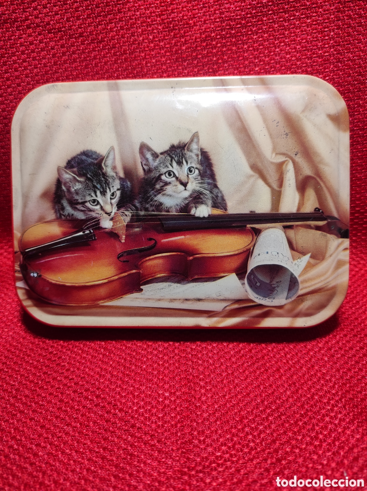 Cajas y cajitas met&aacute;licas: Caja de chapa caramelos HORNER gatitos con viol&iacute;n