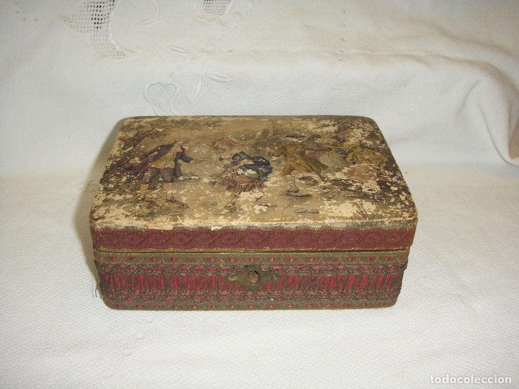 Boxes and metal boxes: Antigua caja de cart&oacute;n. Confiter&iacute;a R. de Luego y Cia. - C&aacute;diz. (16 x 11 cm)