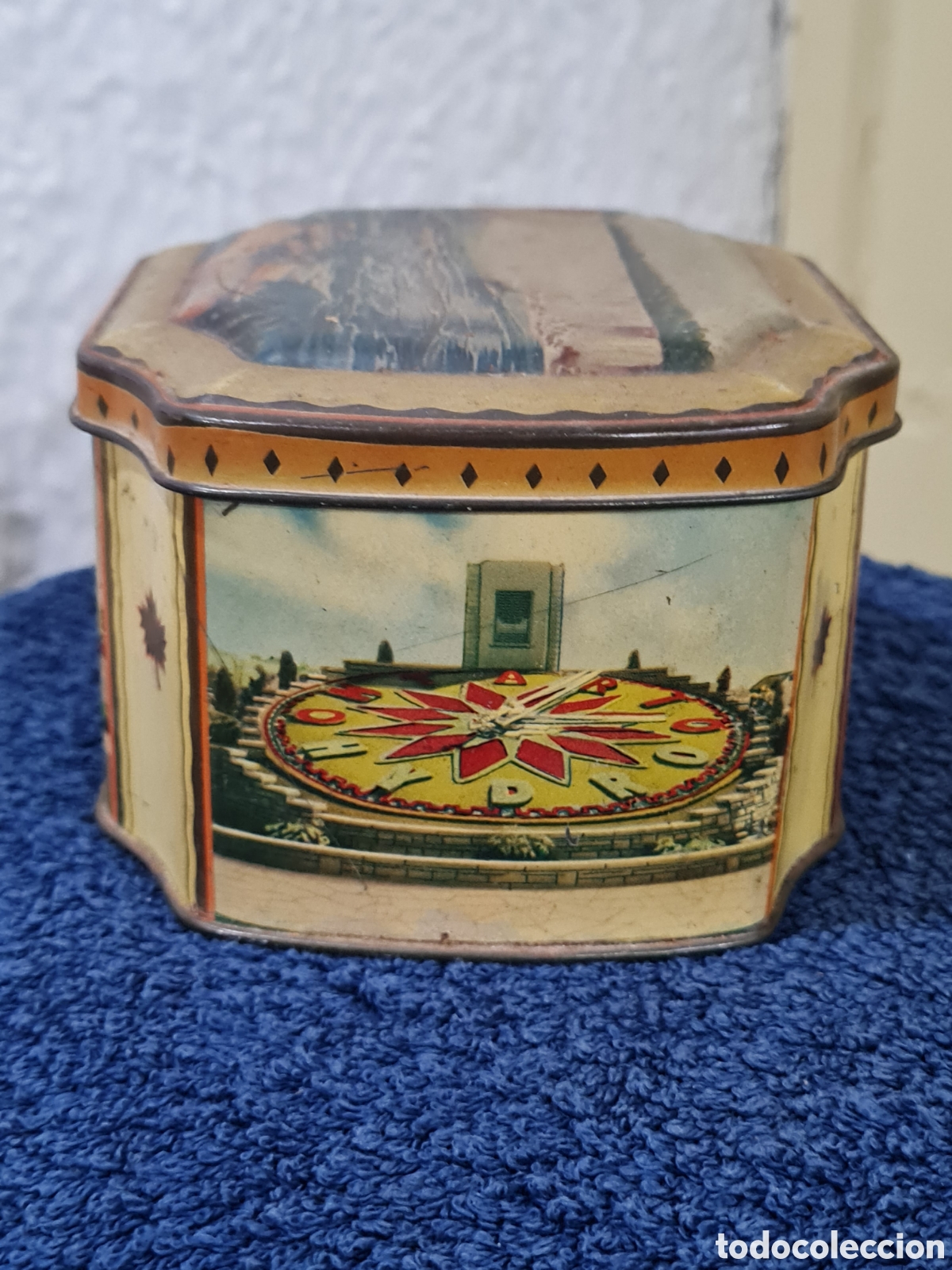 Cajas y cajitas met&aacute;licas: Antigua caja litografiada - Foto 4